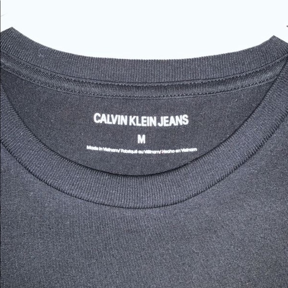 Calvin Klein t shirt - Picture 2 of 2
